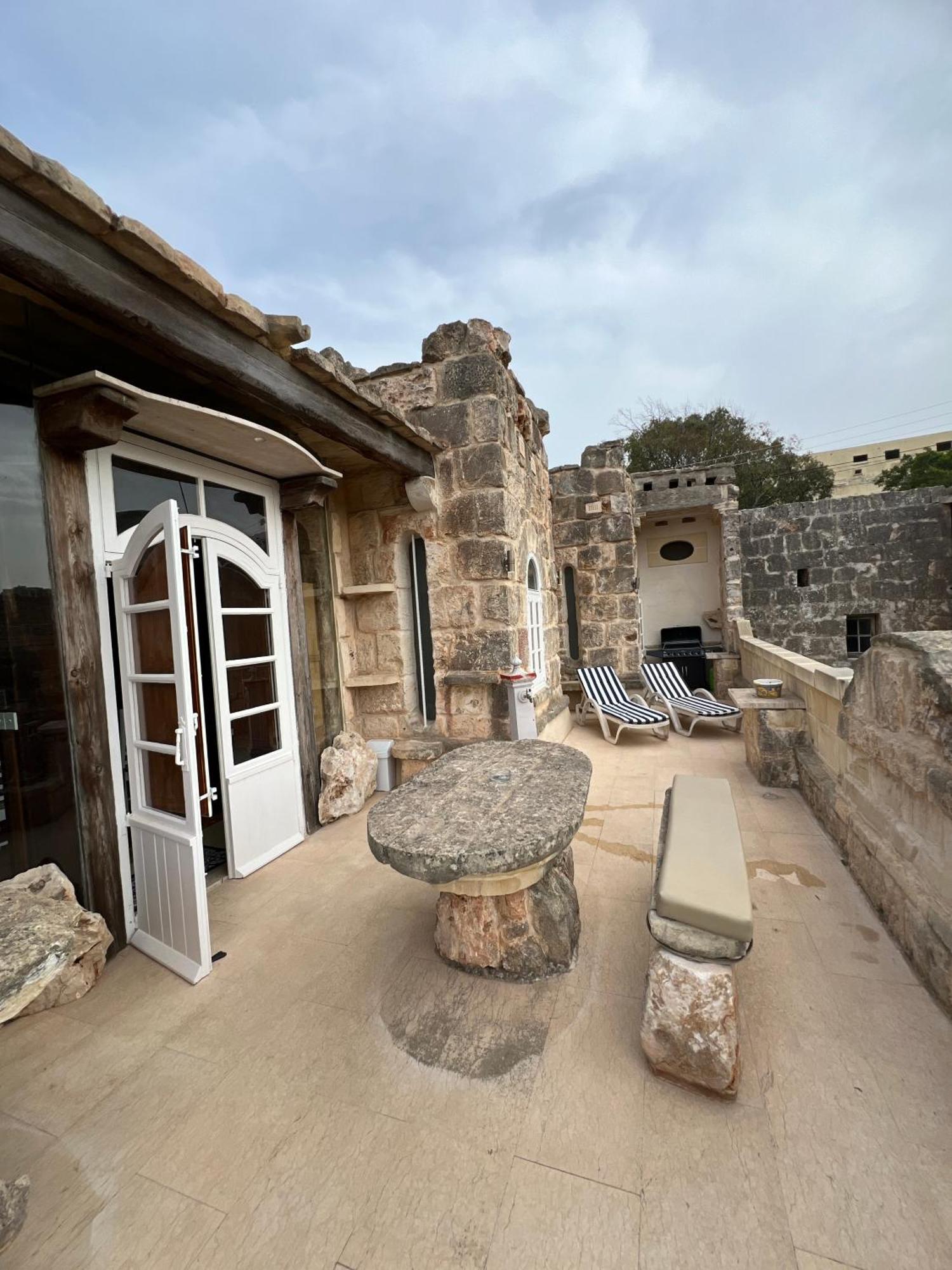 Traditional Maltese Home By Ma Properties St. Paul's Bay Exterior foto